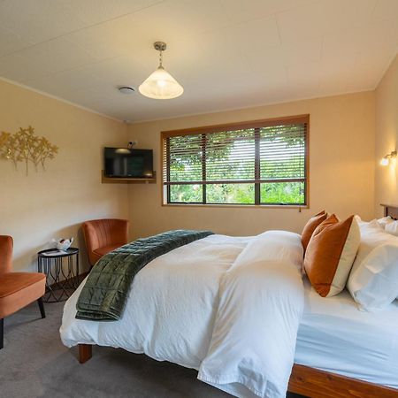Alpine Rock B&B Te Anau Εξωτερικό φωτογραφία