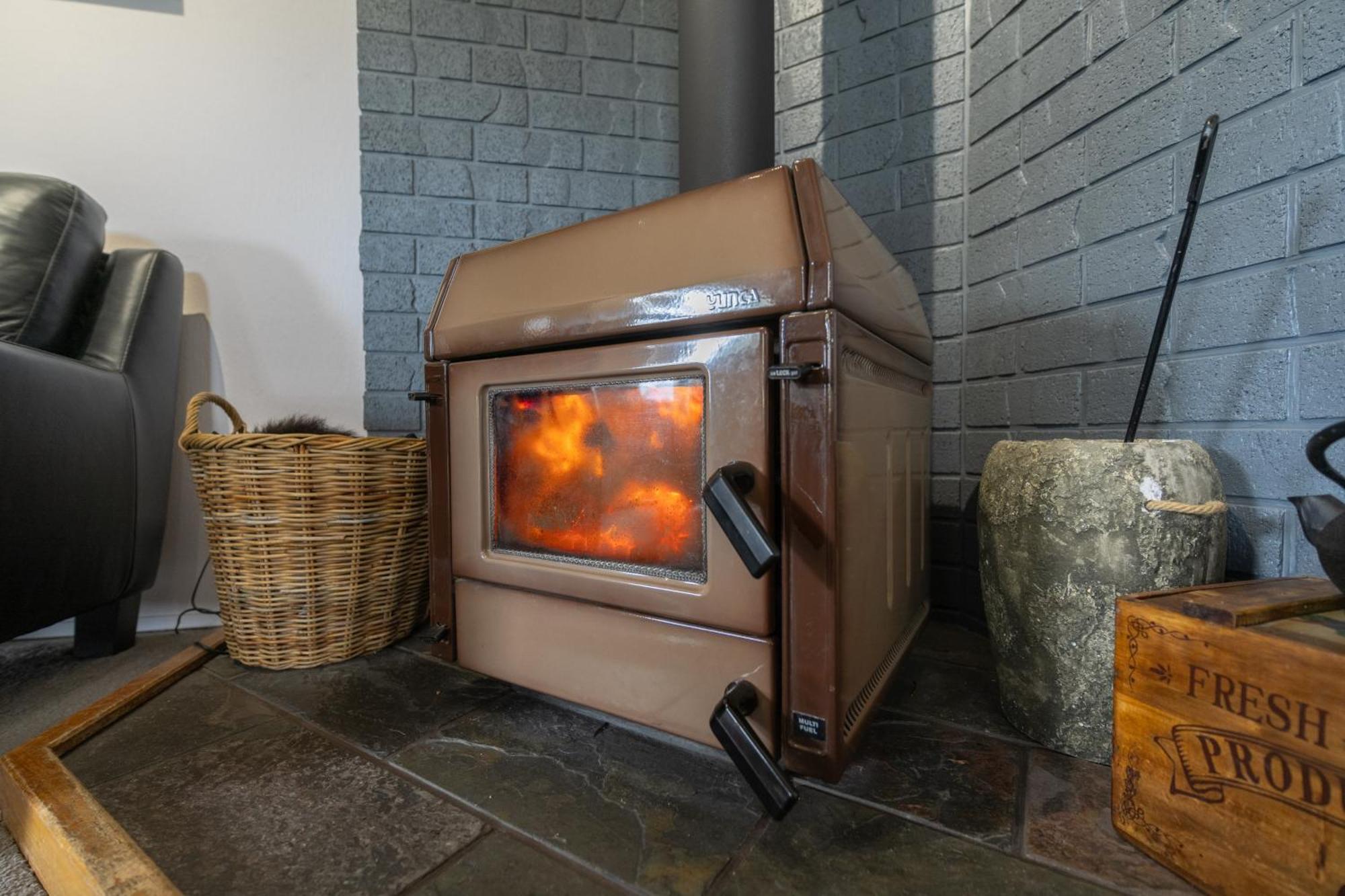Alpine Rock B&B Te Anau Εξωτερικό φωτογραφία